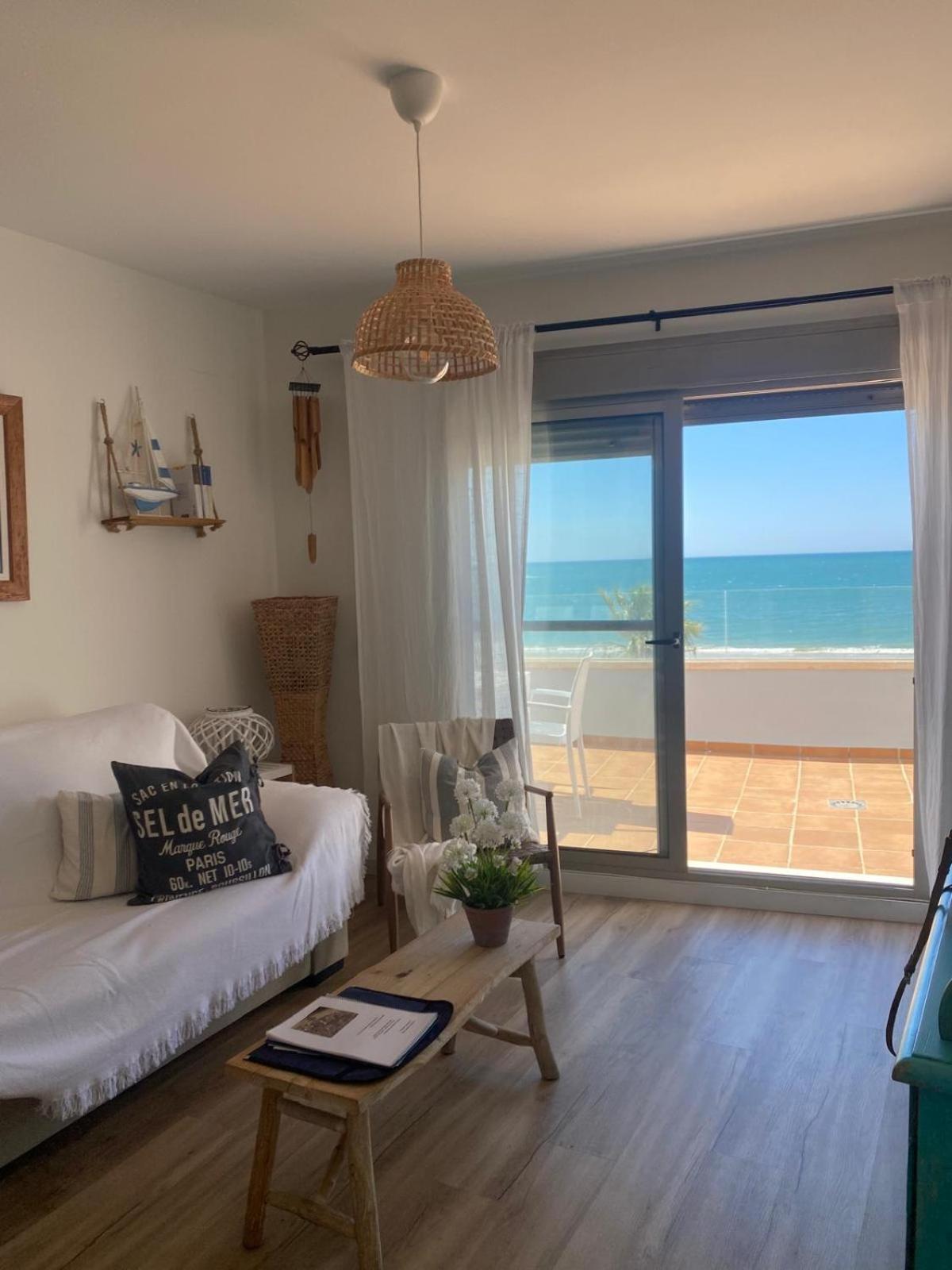 Atico Al Sol En Primera Linea De Playa Daire Rota Dış mekan fotoğraf